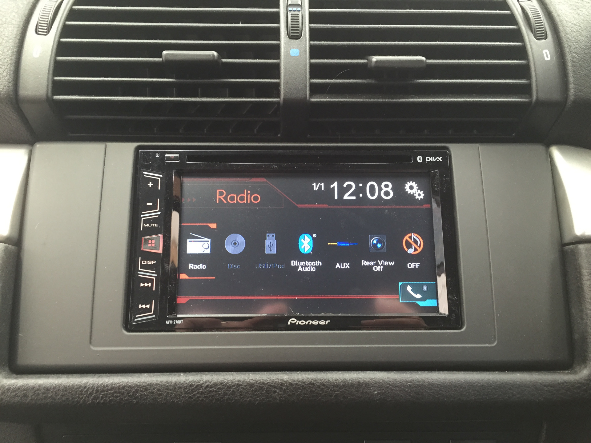 BMW X5 radio