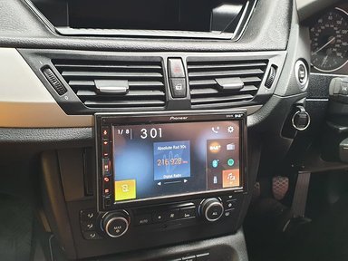 BMW X1 radio